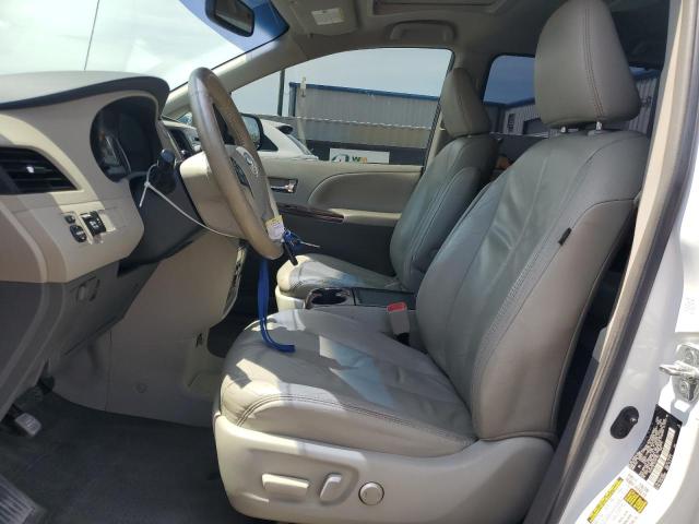 Photo 7 from auction – 2013 TOYOTA SIENNA XLE with VIN 5TDYK3DC7DS321765