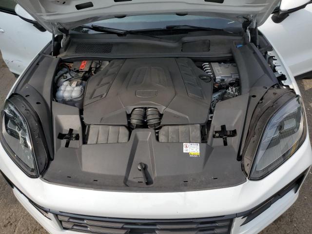 Photo 12 from auction – 2024 PORSCHE CAYENNE S with VIN WP1AL2AY1RDA32200