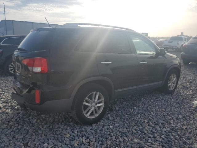 Photo 3 from auction – 2015 KIA SORENTO LX with VIN 5XYKT3A62FG587793