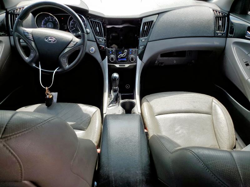 Photo 8 from auction – 2011 HYUNDAI SONATA SE with VIN 5NPEC4AC0BH121940