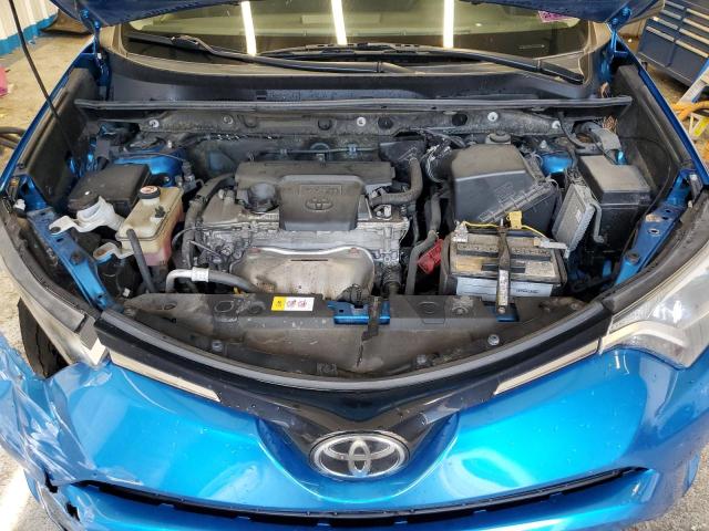 Photo 12 from auction – 2018 TOYOTA RAV4 LE with VIN JTMBFREV8JJ176256