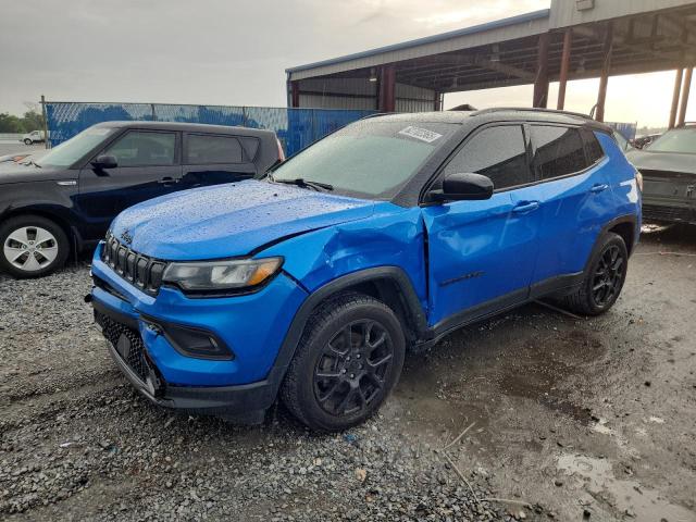 JEEP COMPASS 2022 with VIN 3C4NJCBB1NT213424 - Photo from auction
