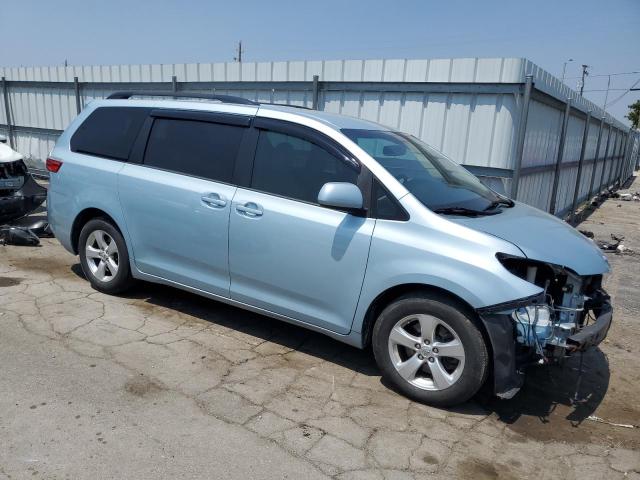 Photo 4 from auction – 2015 TOYOTA SIENNA LE with VIN 5TDKK3DC6FS577369