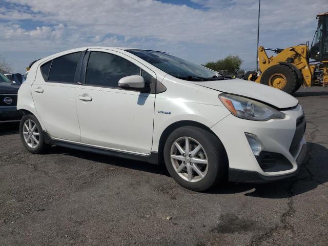 Photo 4 from auction – 2017 TOYOTA PRIUS C with VIN JTDKDTB35H1591826