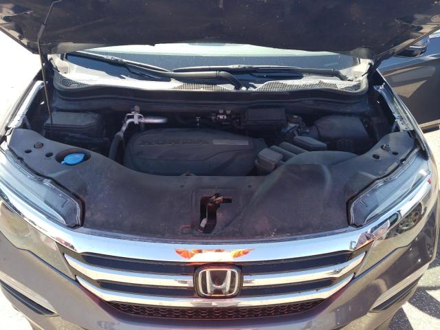 Photo 12 from auction – 2017 HONDA PILOT TOUR with VIN 5FNYF6H96HB090064