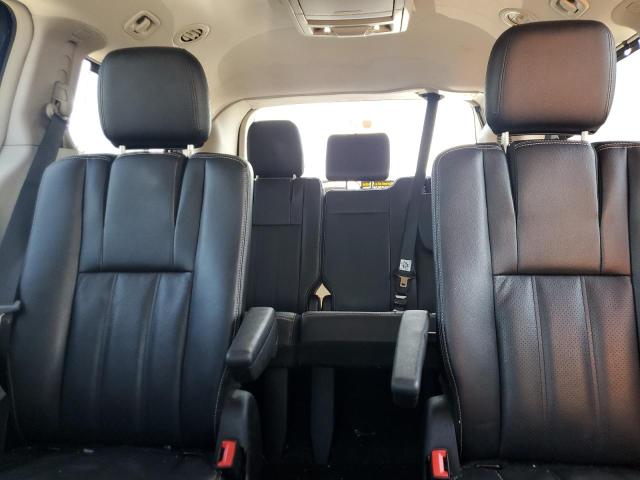 Photo 10 from auction – 2014 CHRYSLER TOWN & COU with VIN 2C4RC1CGXER413490