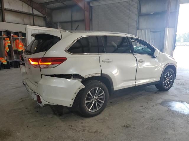Photo 3 from auction – 2019 TOYOTA HIGHLANDER with VIN 5TDJZRFH8KS597507