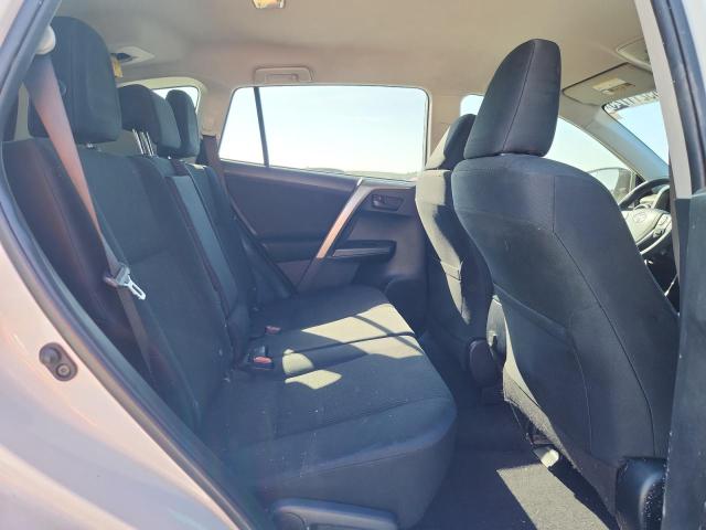 Photo 11 from auction – 2018 TOYOTA RAV4 LE with VIN JTMZFREV1JJ751683