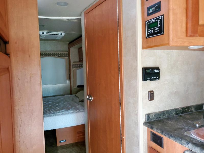 Photo 10 from auction – 2013 WINNEBAGO ASPECT with VIN 1FDXE4FS4CDB21588