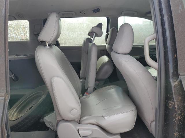 Photo 11 from auction – 2015 TOYOTA SIENNA with VIN 5TDZK3DC8FS570390