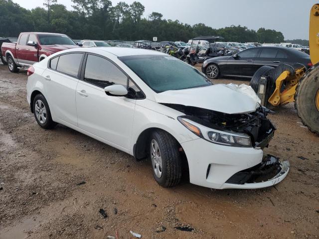 Photo 4 from auction – 2017 KIA FORTE LX with VIN 3KPFK4A76HE010199