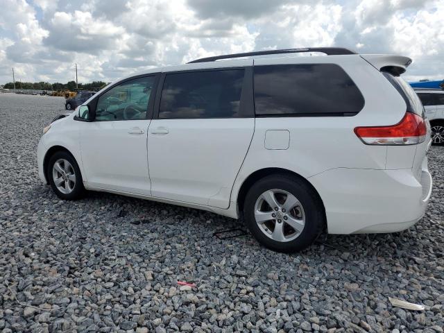 Photo 2 from auction – 2013 TOYOTA SIENNA LE with VIN 5TDKK3DC6DS343861