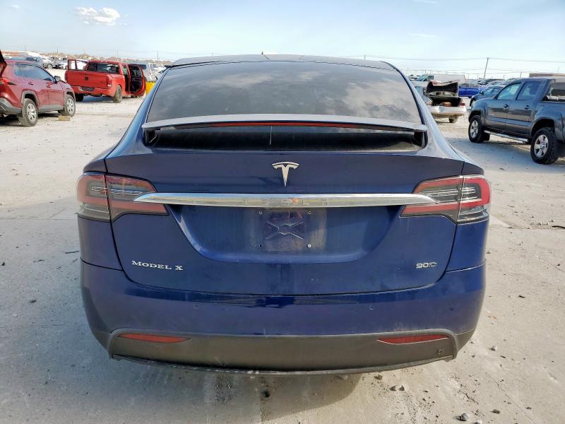 Photo 6 from auction – 2016 TESLA MODEL X with VIN 5YJXCBE2XGF015936