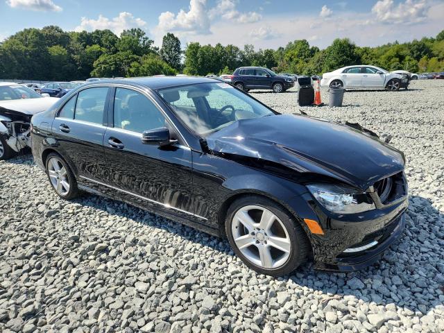 Photo 4 from auction – 2011 MERCEDES-BENZ C 300 with VIN WDDGF5EB3BR173178