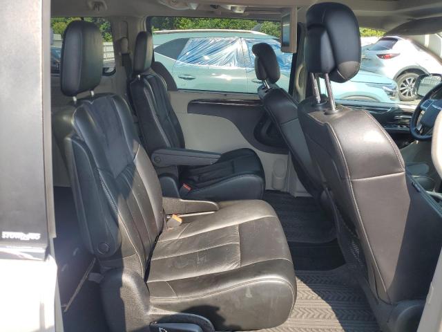 Photo 11 from auction – 2012 CHRYSLER TOWN & COU with VIN 2C4RC1GG4CR117954