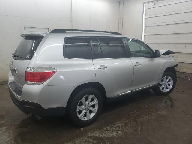 Photo 3 from auction – 2013 TOYOTA HIGHLANDER with VIN 5TDZK3EH1DS118840