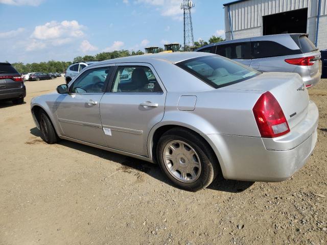 Photo 2 from auction – 2005 CHRYSLER 300 TOURIN with VIN 2C3JA53G95H610140