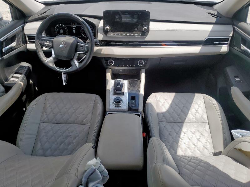 Photo 8 from auction – 2023 MITSUBISHI OUTLANDER with VIN JA4J3VA84PZ019115