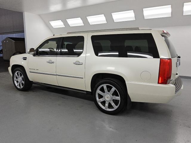 Photo 2 from auction – 2011 CADILLAC ESCALADE E with VIN 1GYS4JEF6BR387002