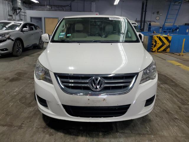 Photo 5 from auction – 2010 VOLKSWAGEN ROUTAN with VIN 2V4RW3D12AR159089