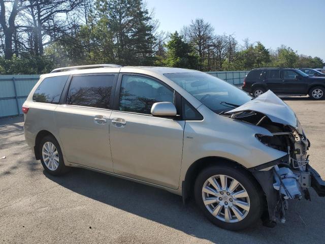 Photo 4 from auction – 2017 TOYOTA SIENNA XLE with VIN 5TDDZ3DC6HS152371