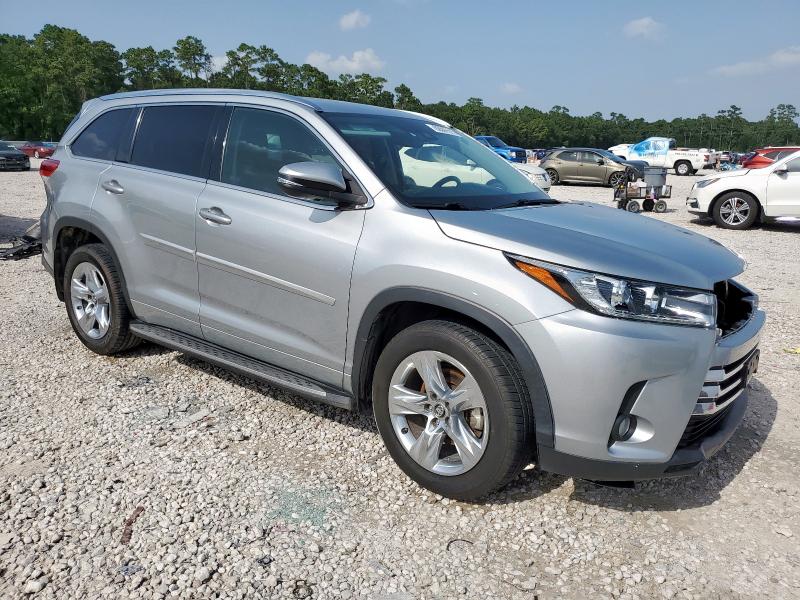 Photo 4 from auction – 2017 TOYOTA HIGHLANDER with VIN 5TDYZRFH7HS227057