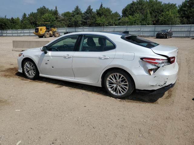 Photo 2 from auction – 2020 TOYOTA CAMRY XLE with VIN 4T1F11AK2LU949541