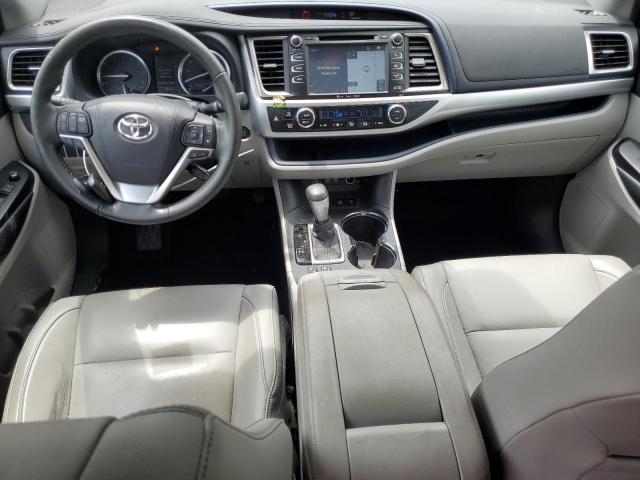 Photo 8 from auction – 2017 TOYOTA HIGHLANDER with VIN 5TDJZRFH0HS430308