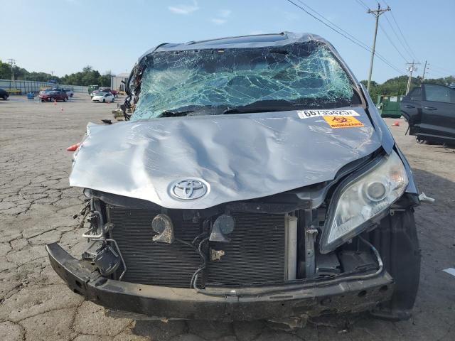 Photo 5 from auction – 2015 TOYOTA SIENNA XLE with VIN 5TDYK3DC1FS589178