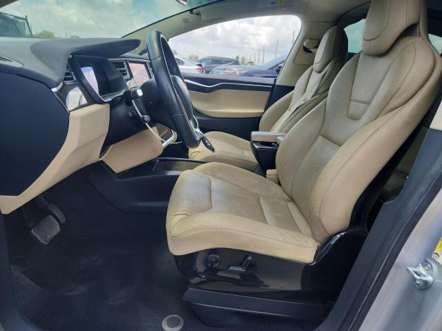 Photo 7 from auction – 2016 TESLA MODEL X with VIN 5YJXCAE24GF004313