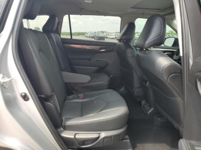 Photo 11 from auction – 2022 TOYOTA HIGHLANDER with VIN 5TDYZRAH9NS559052