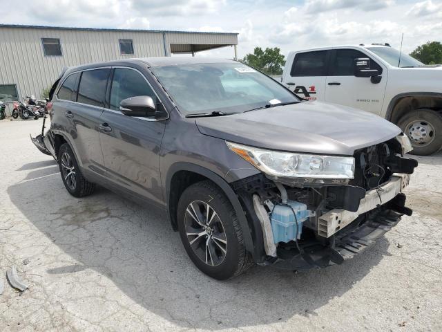 Photo 4 from auction – 2017 TOYOTA HIGHLANDER with VIN 5TDBZRFH0HS406059