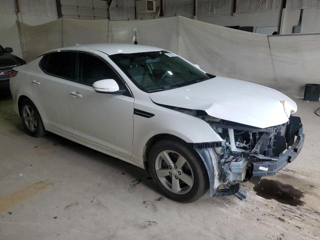 Photo 4 from auction – 2015 KIA OPTIMA LX with VIN 5XXGM4A70FG376825