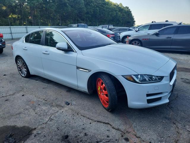 Photo 4 from auction – 2017 JAGUAR XE FIRST E with VIN SAJAN4BV4HA947720