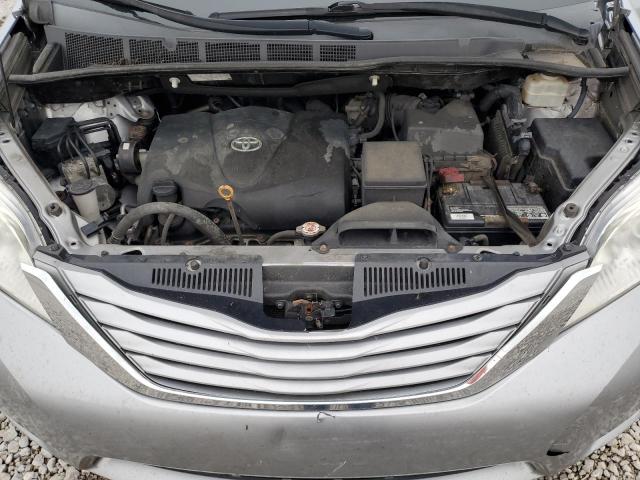 Photo 12 from auction – 2017 TOYOTA SIENNA with VIN 5TDKZ3DCXHS823225