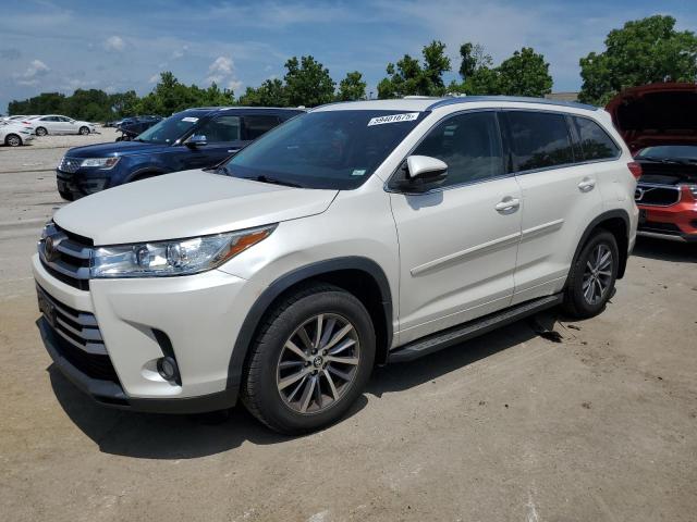 TOYOTA HIGHLANDER 2017 with VIN 5TDJZRFH7HS514352 - Photo from auction