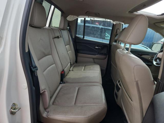 Фото 10 с аукциона – 2017 HONDA RIDGELINE с VIN 5FPYK3F76HB035357