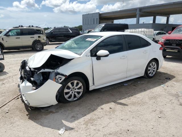 TOYOTA COROLLA LE 2022 with VIN 5YFEPMAE8NP335653 - Photo from auction