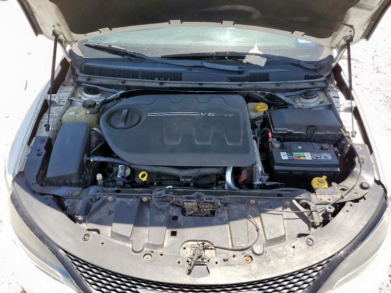 Photo 11 from auction – 2015 CHRYSLER 200 S with VIN 1C3CCCDG7FN656418