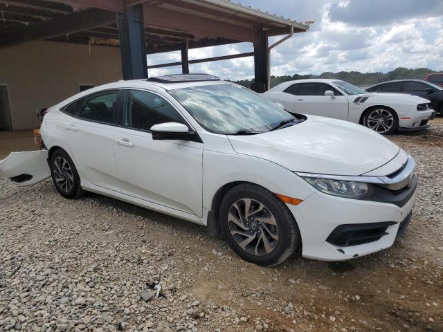 Photo 4 from auction – 2017 HONDA CIVIC EX with VIN 19XFC2F70HE006336