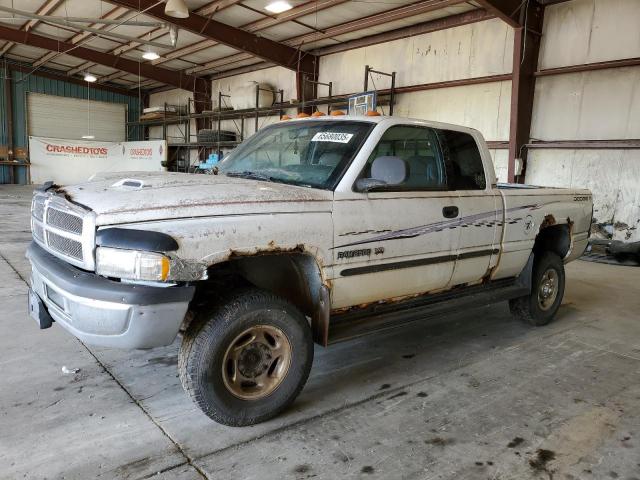 DODGE RAM 2500 2000 with VIN 3B7KF23Z2YG101657 - Photo from auction