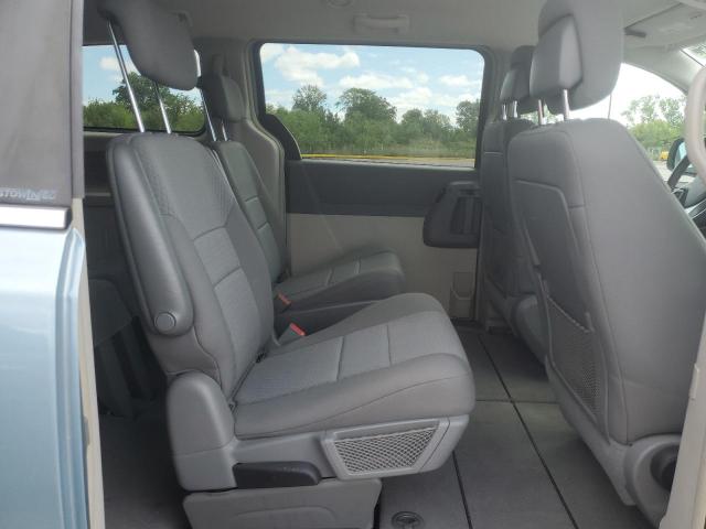 Photo 11 from auction – 2010 CHRYSLER TOWN & COU with VIN 2A4RR5D12AR442339