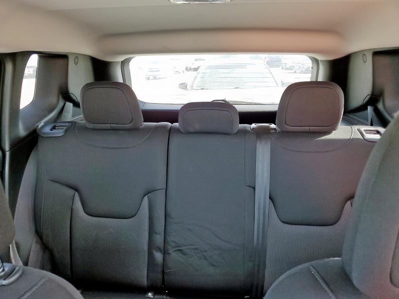 Photo 10 from auction – 2018 JEEP RENEGADE S with VIN ZACCJBAB3JPH38277