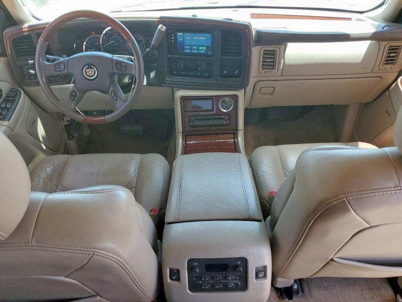 Photo 8 from auction – 2005 CADILLAC ESCALADE L with VIN 1GYEC63N15R221918