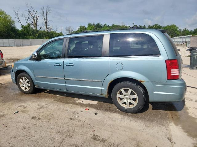 Photo 2 from auction – 2010 CHRYSLER TOWN & COU with VIN 2A4RR8D16AR451966