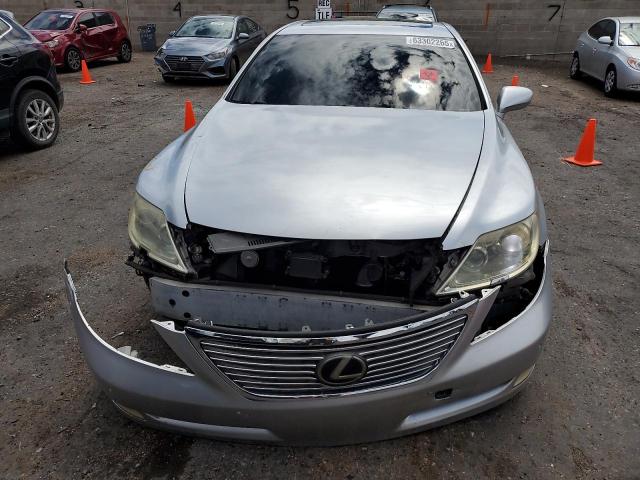 Photo 5 from auction – 2007 LEXUS LS 460L with VIN JTHGL46F875003541