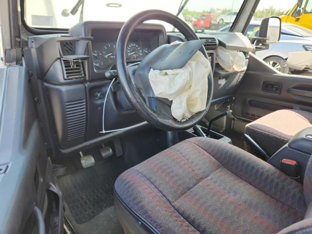 Photo 8 from auction – 2000 JEEP WRANGLER / with VIN 1J4FA49S7YP744548