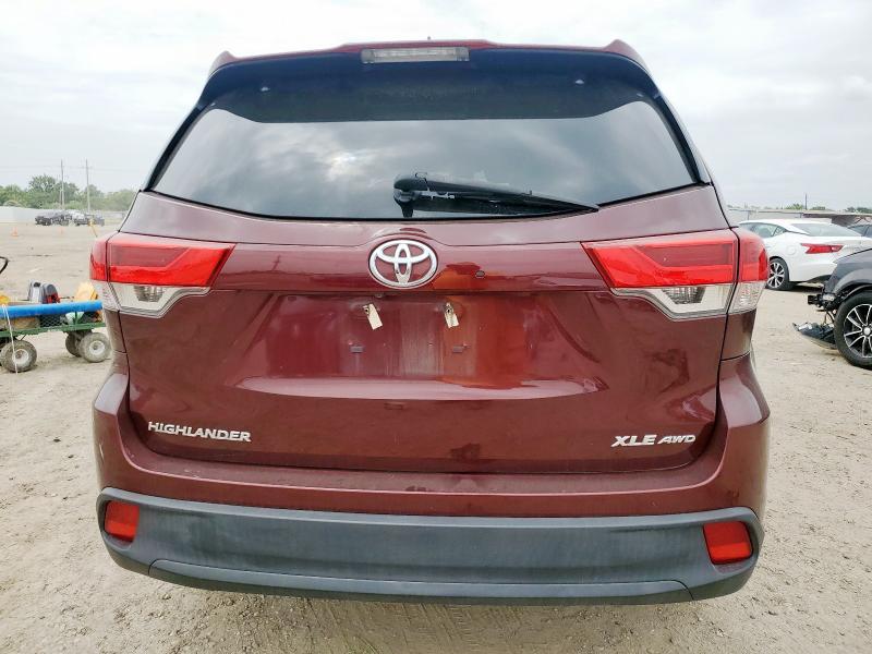 Photo 6 from auction – 2019 TOYOTA HIGHLANDER with VIN 5TDJZRFH0KS999540