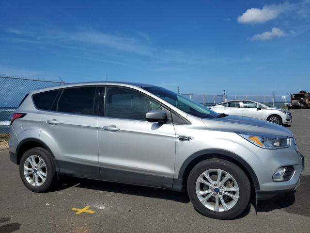 Photo 4 from auction – 2017 FORD ESCAPE SE with VIN 1FMCU0GD0HUC27053