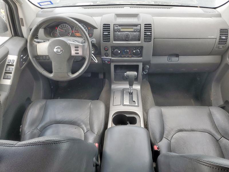 Photo 8 from auction – 2011 NISSAN PATHFINDER with VIN 5N1AR1NN5BC631327